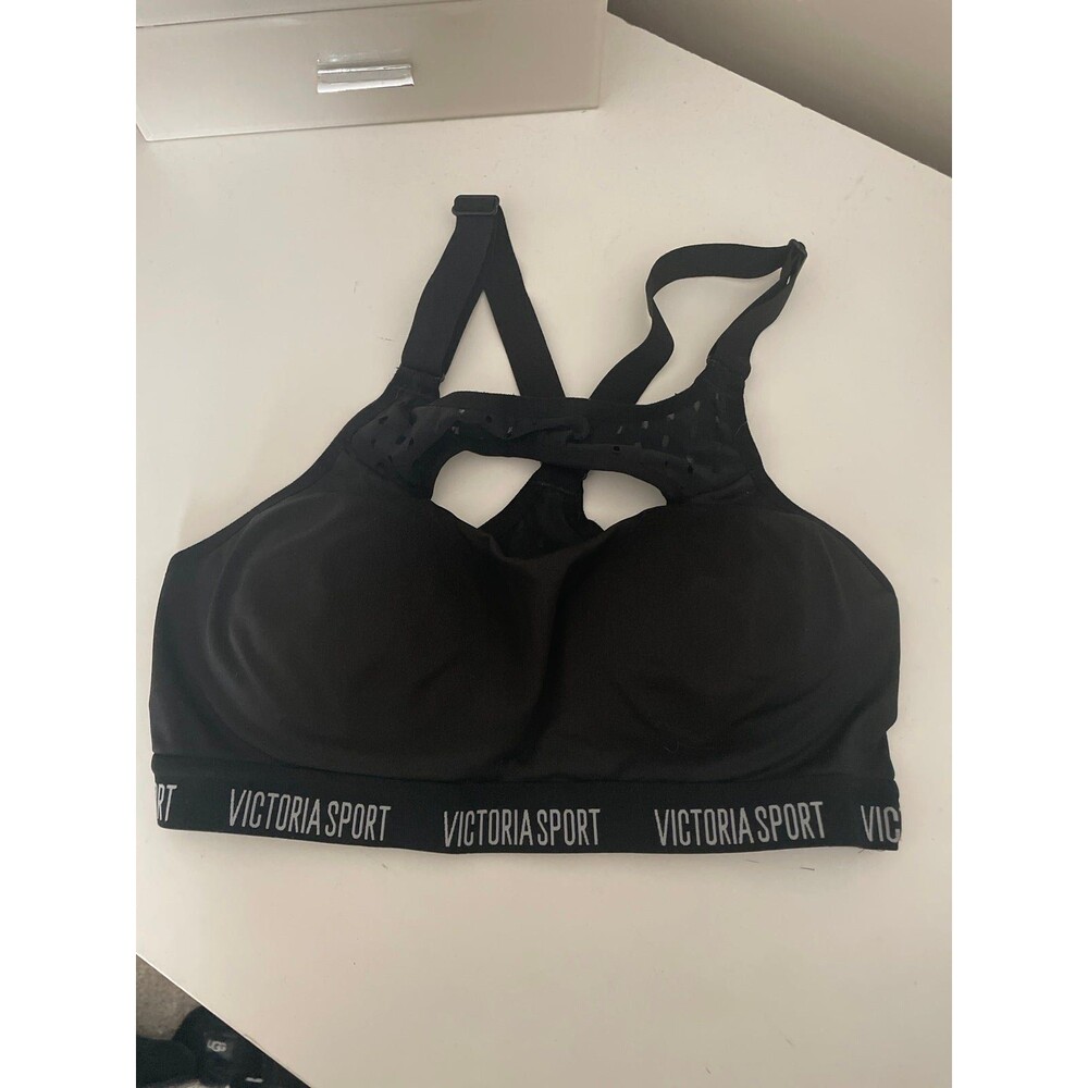 Victoria’s Secret Sport sports bra 32B